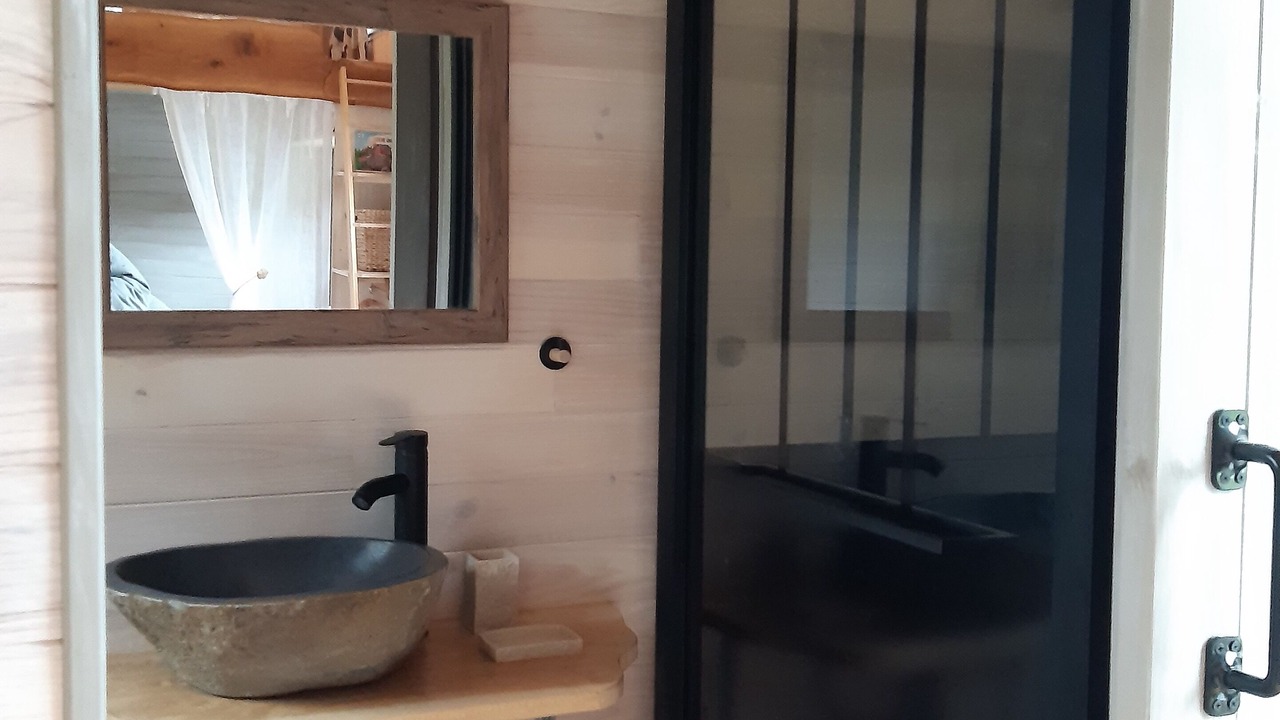 Photo of Bathroom in Saint-Vallier
