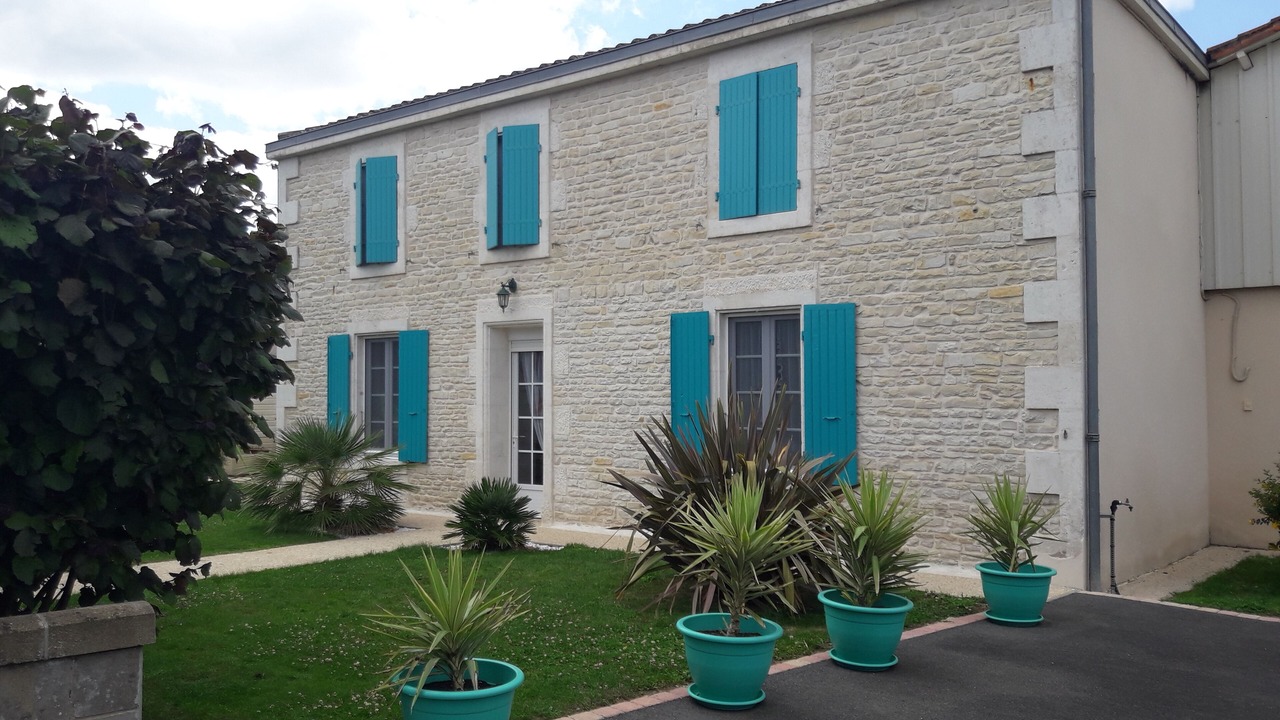 Photo of Outdoor in Saint-Hilaire-la-Palud