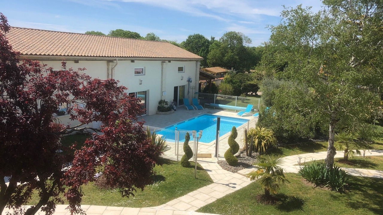Photo of Outdoor in Chambon
