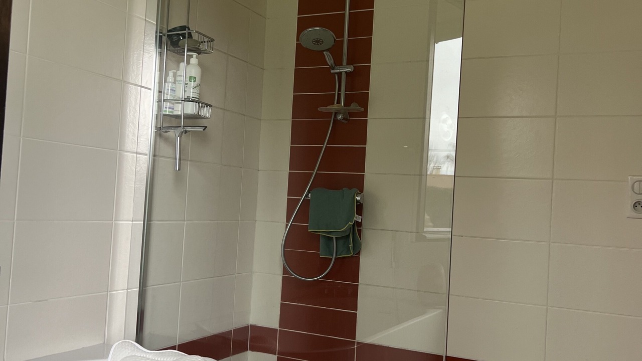 Photo of Bathroom in Couzeix