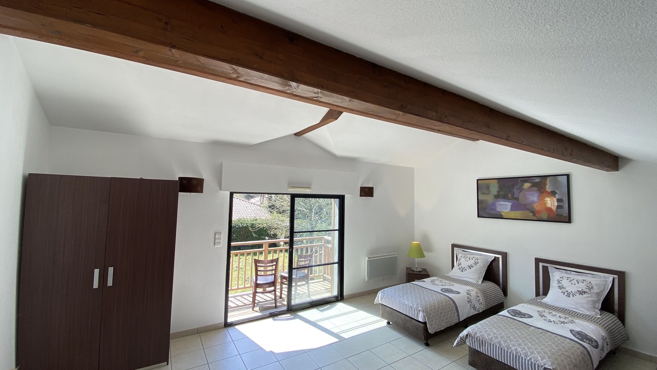 Photo of Bedroom in Messanges