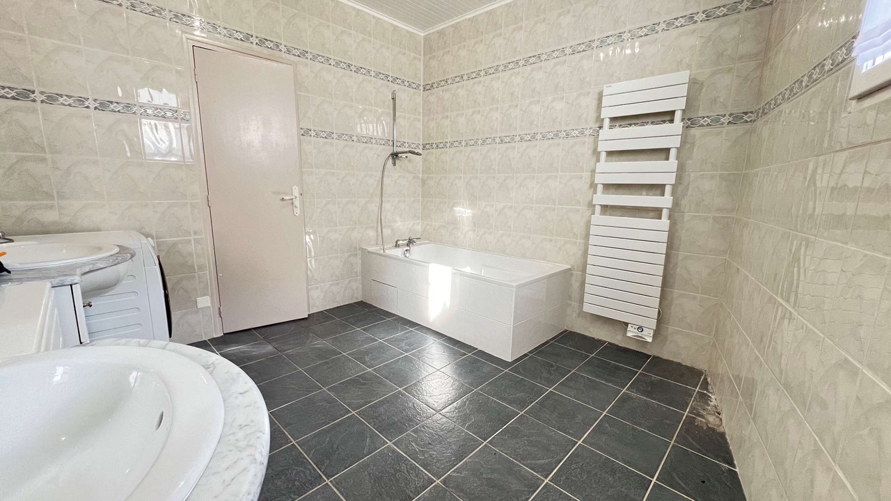 Photo of Bathroom in Le Bois-Plage-en-Re