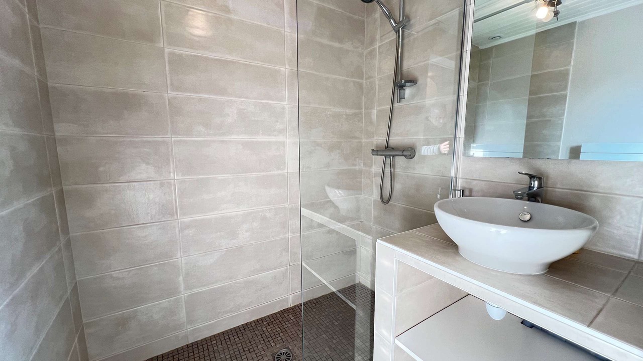 Photo of Bathroom in Le Bois-Plage-en-Re