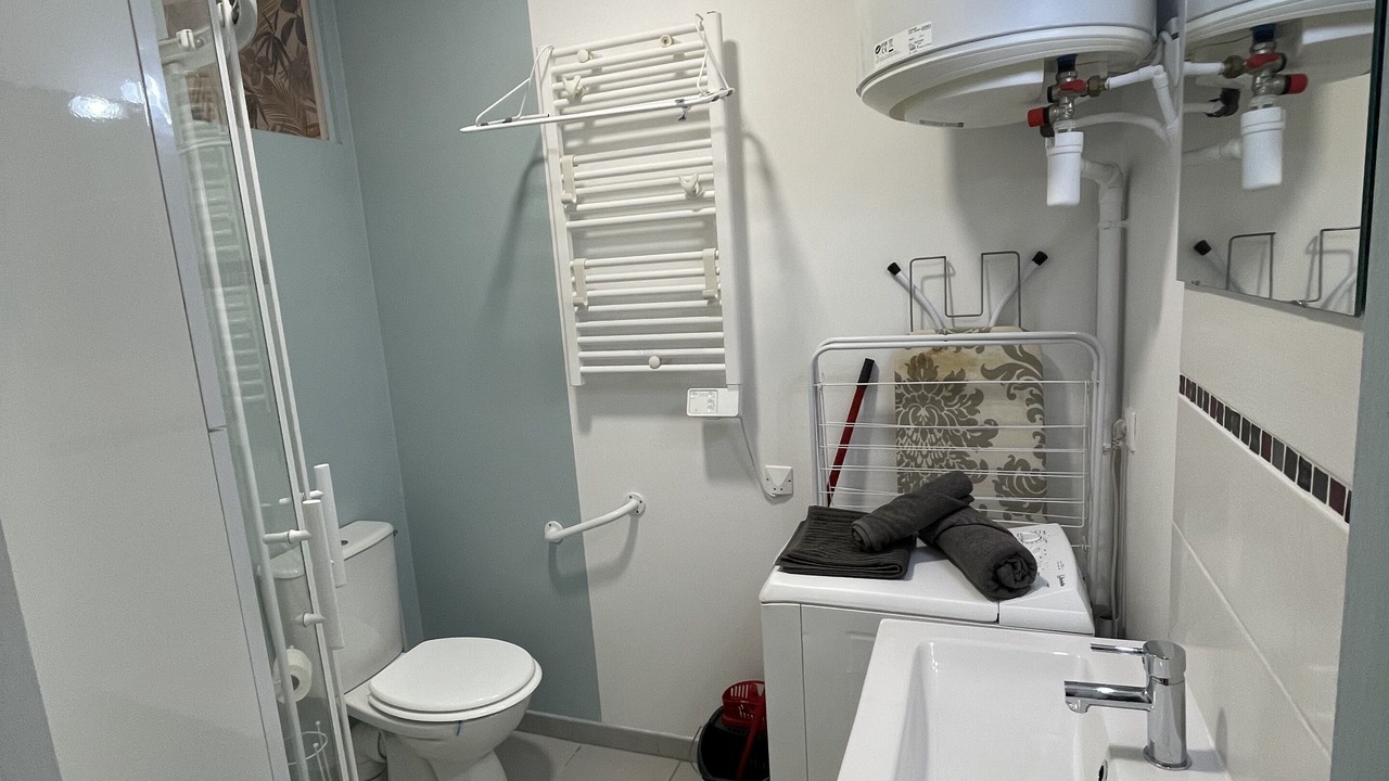 Photo of Bathroom in Rochefort