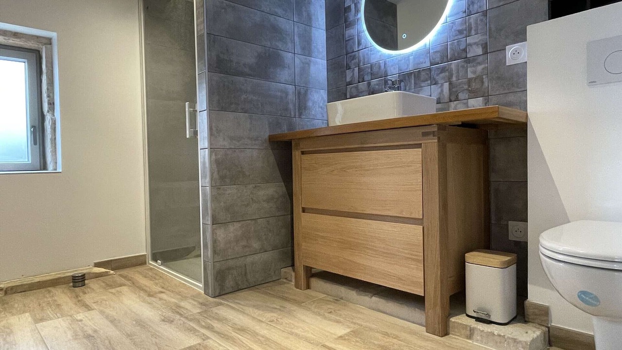 Photo of Bathroom in Dompierre-sur-Mer
