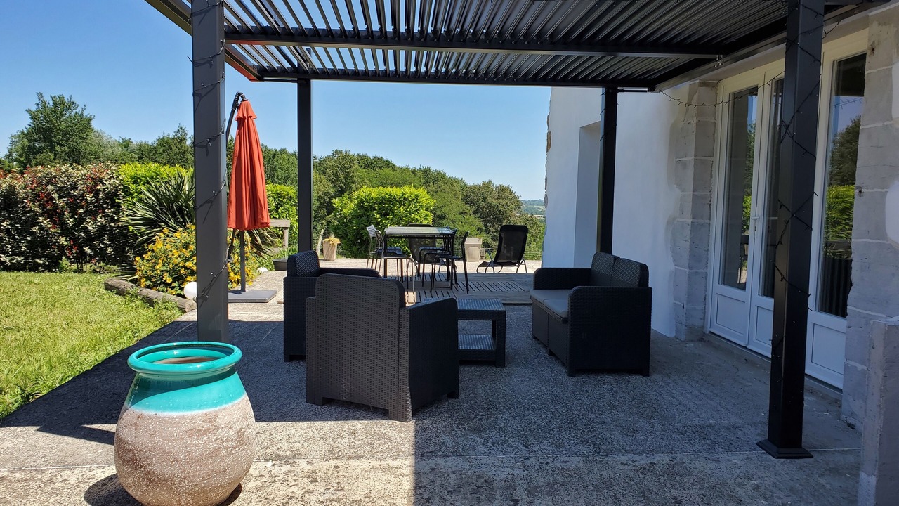 Photo of Patio Balcony in Saint-Lon-les-Mines