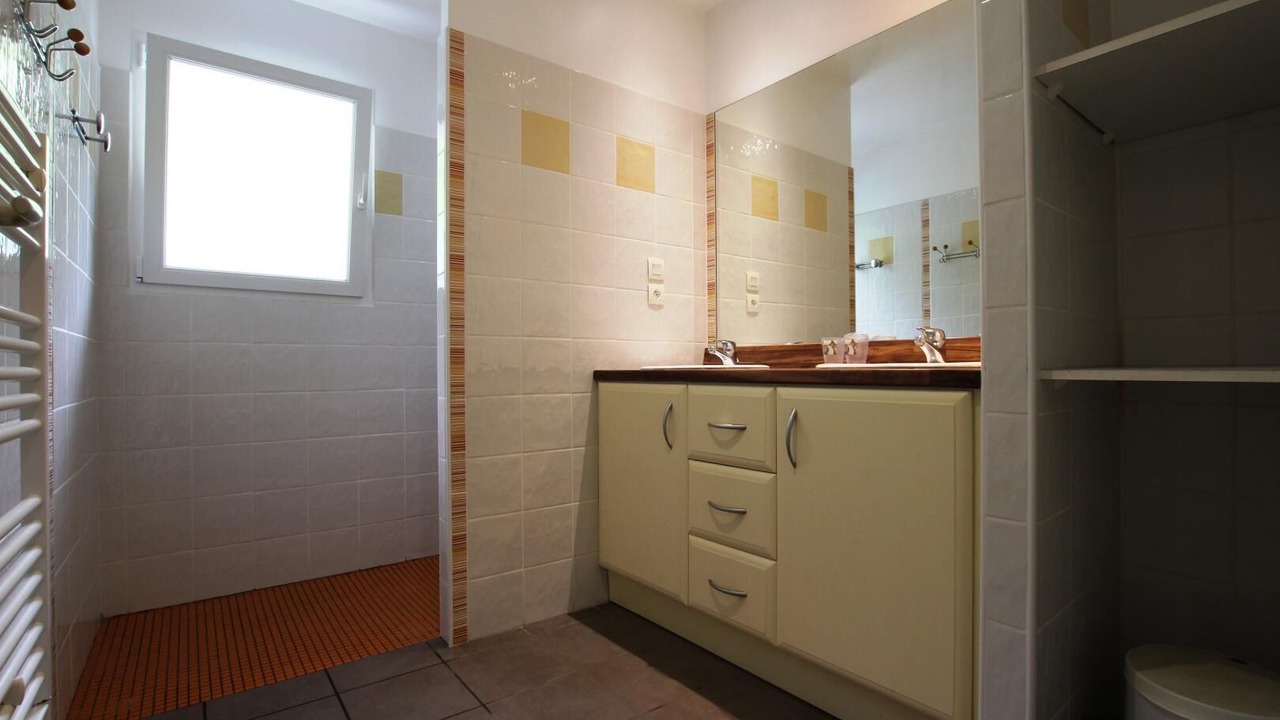 Photo of Bathroom in Arneguy