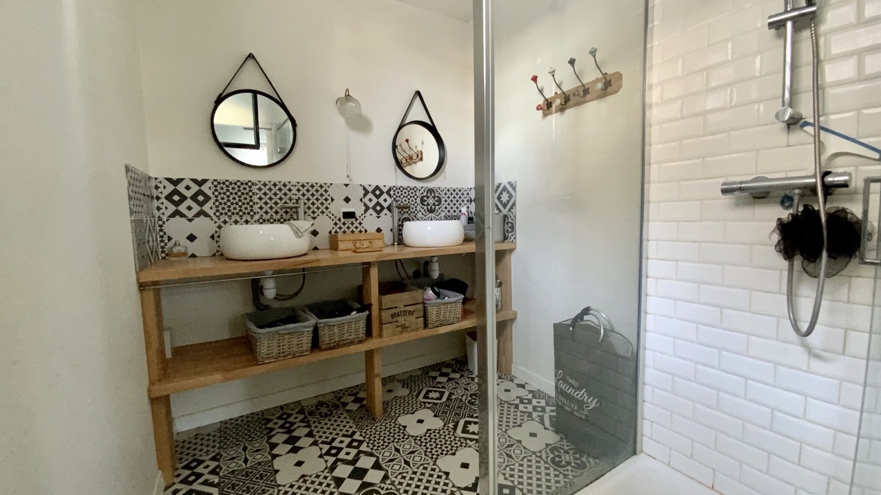 Photo of Bathroom in Royan