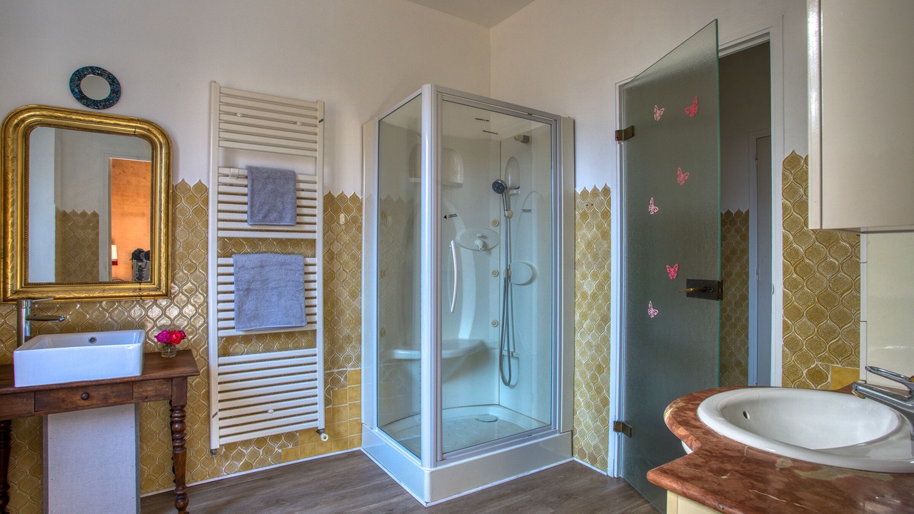 Photo of Bathroom in Domme