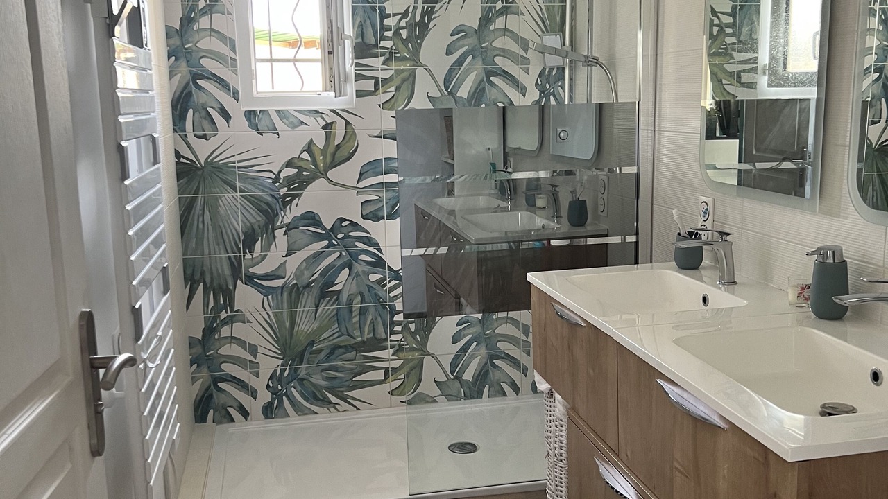 Photo of Bathroom in Saint-Macaire
