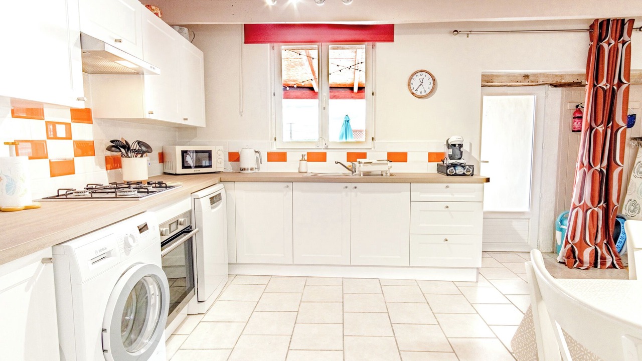 Photo of Kitchen in Villeneuve-la-Comtesse