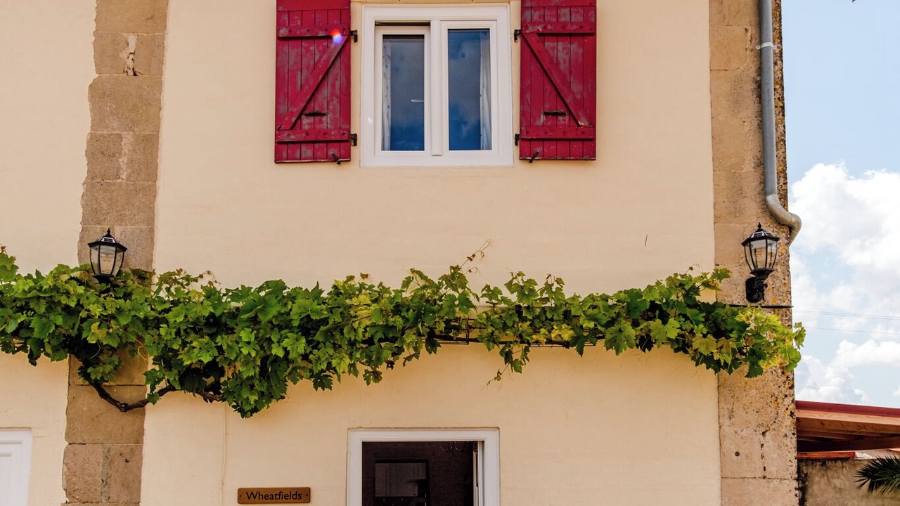 Photo of Outdoor in Villeneuve-la-Comtesse