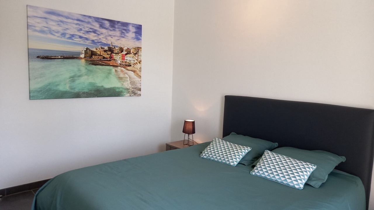 Photo of Bedroom in Proissans