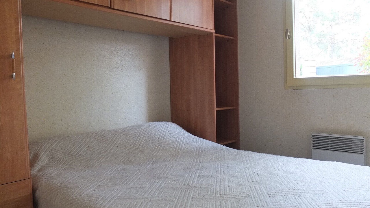Photo of Bedroom in Gujan-Mestras