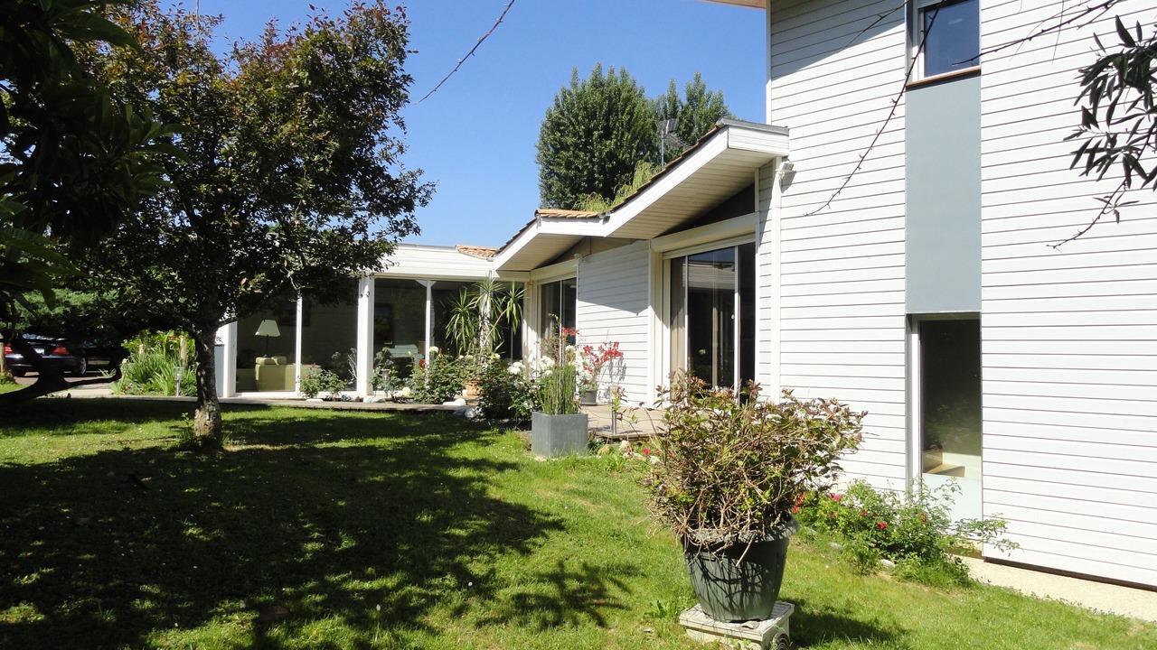 Photo of Outdoor in Sadirac