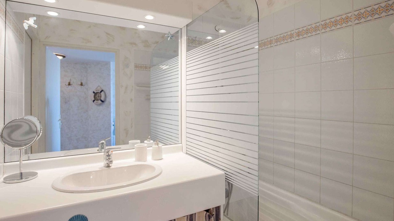 Photo of Bathroom in Ciboure