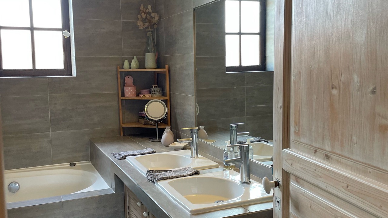 Photo of Bathroom in Salin-de-Giraud