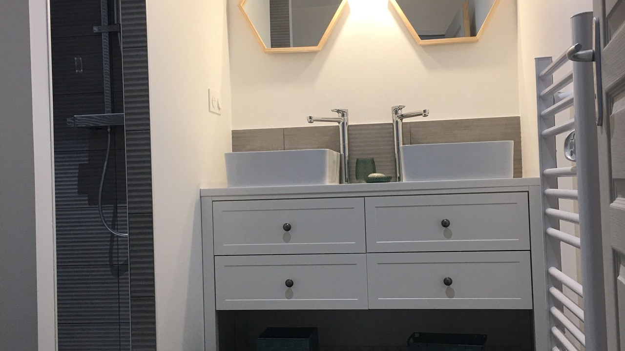 Photo of Bathroom in Le Gua