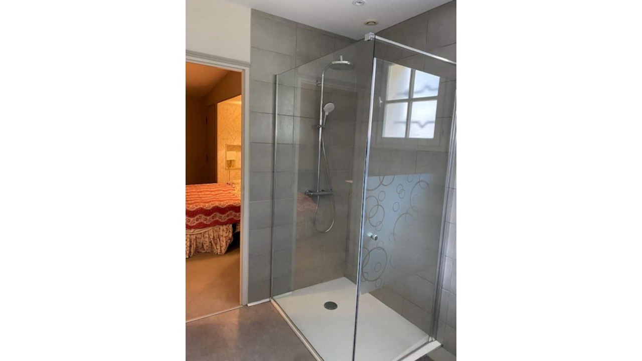Photo of Bathroom in Prailles