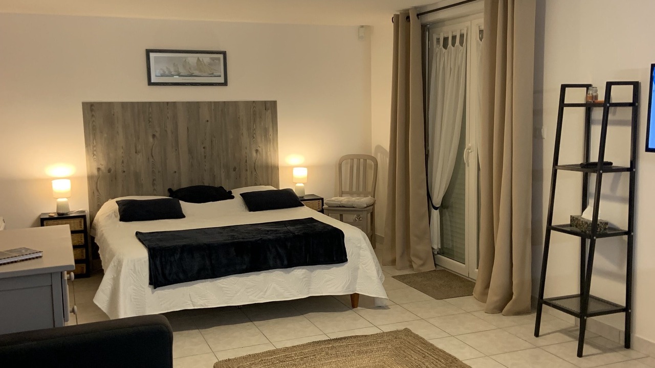 Photo of Bedroom in Champcevinel
