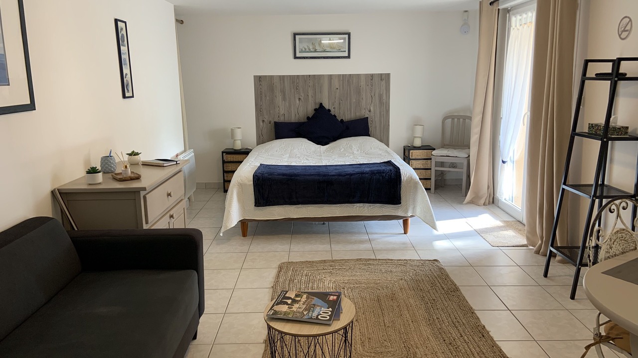 Photo of Bedroom in Champcevinel