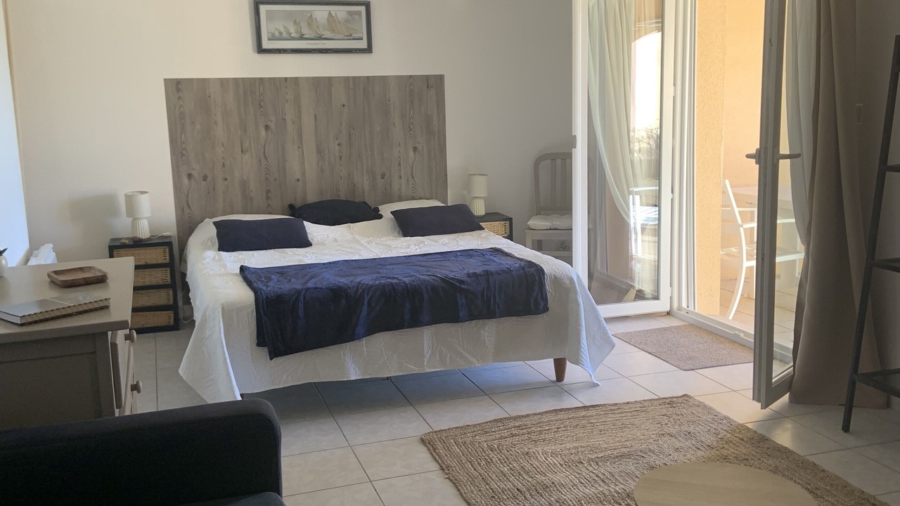 Photo of Bedroom in Champcevinel