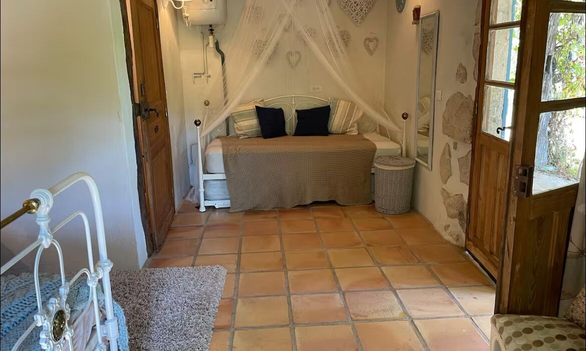 Photo of Bedroom in Saint-Aubin-de-Cadelech