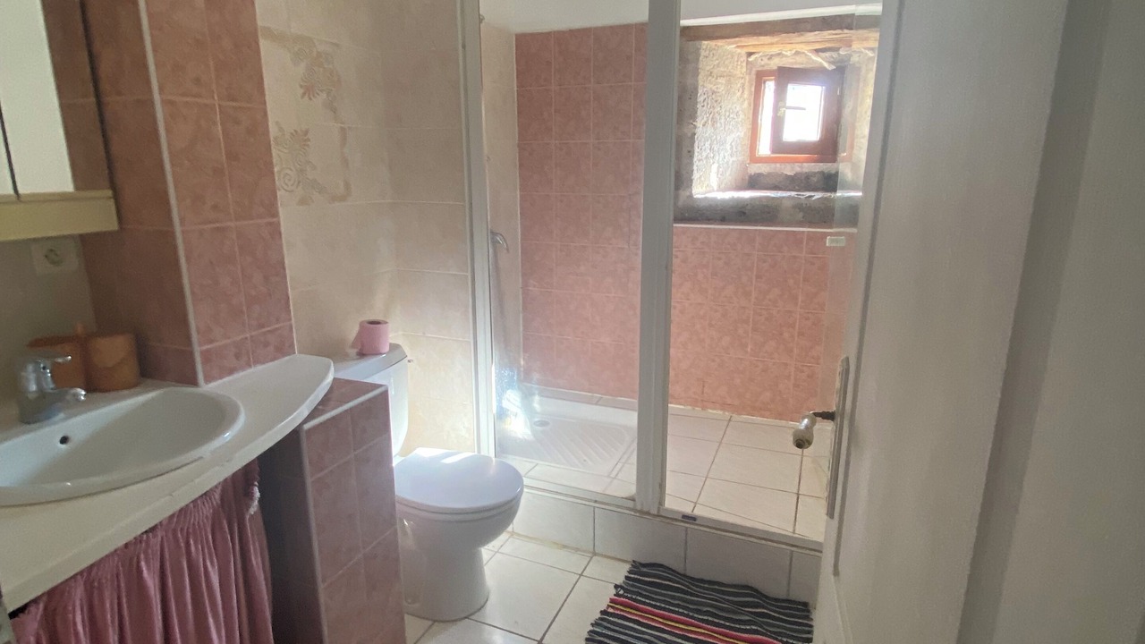 Photo of Bathroom in Clermont-Dessous