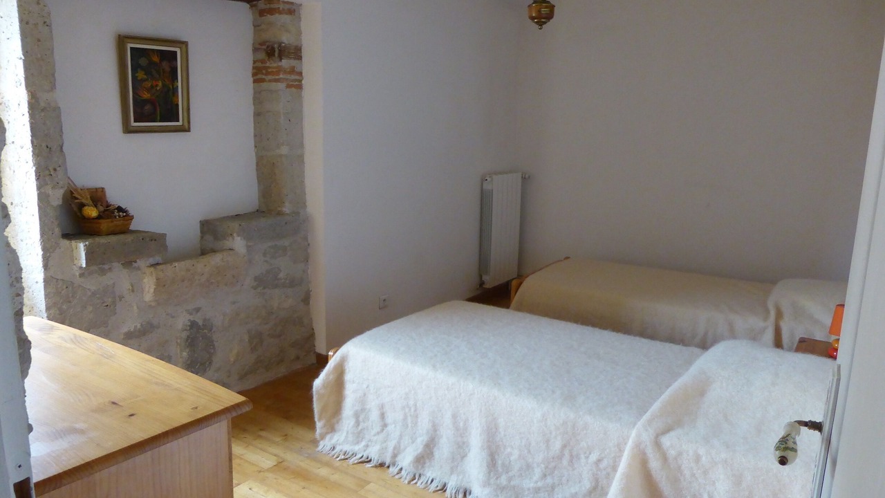 Photo of Bedroom in Clermont-Dessous