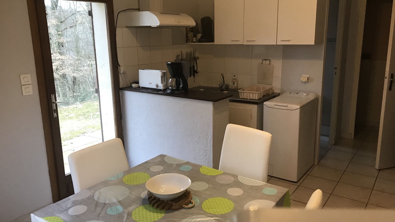 Photo of Kitchen in Saint-Julien-de-Lampon