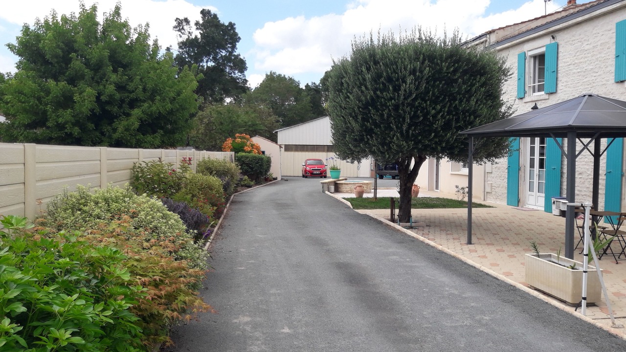 Photo of Outdoor in Saint-Hilaire-la-Palud