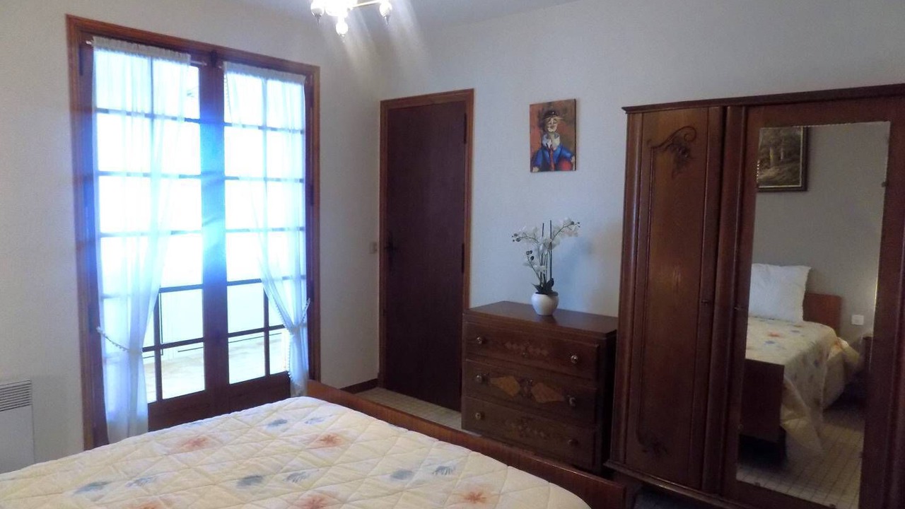 Photo of Bedroom in Meschers-sur-Gironde