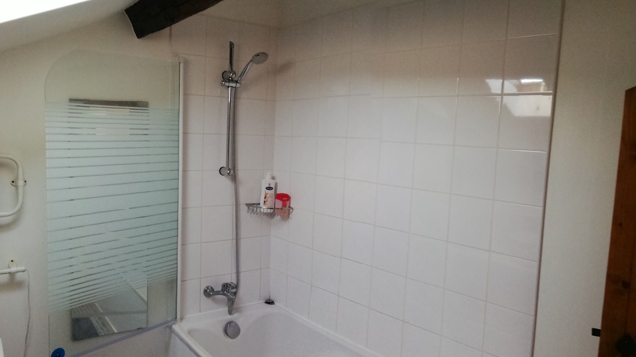 Photo of Bathroom in Nantille