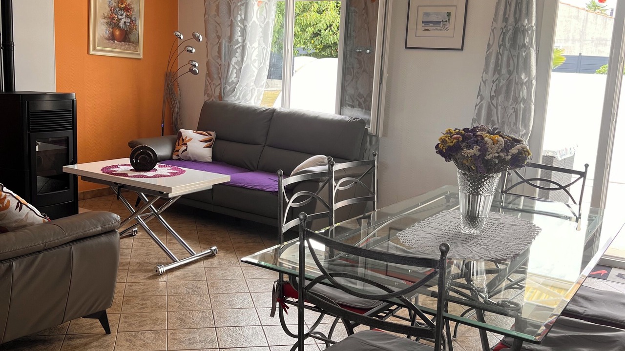 Photo of Livingroom in Saint Froult