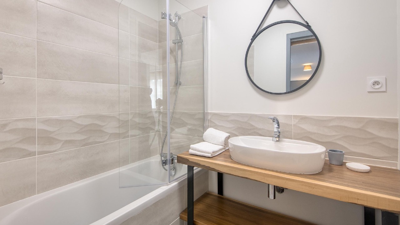 Photo of Bathroom in Le Bois-Plage-en-Re