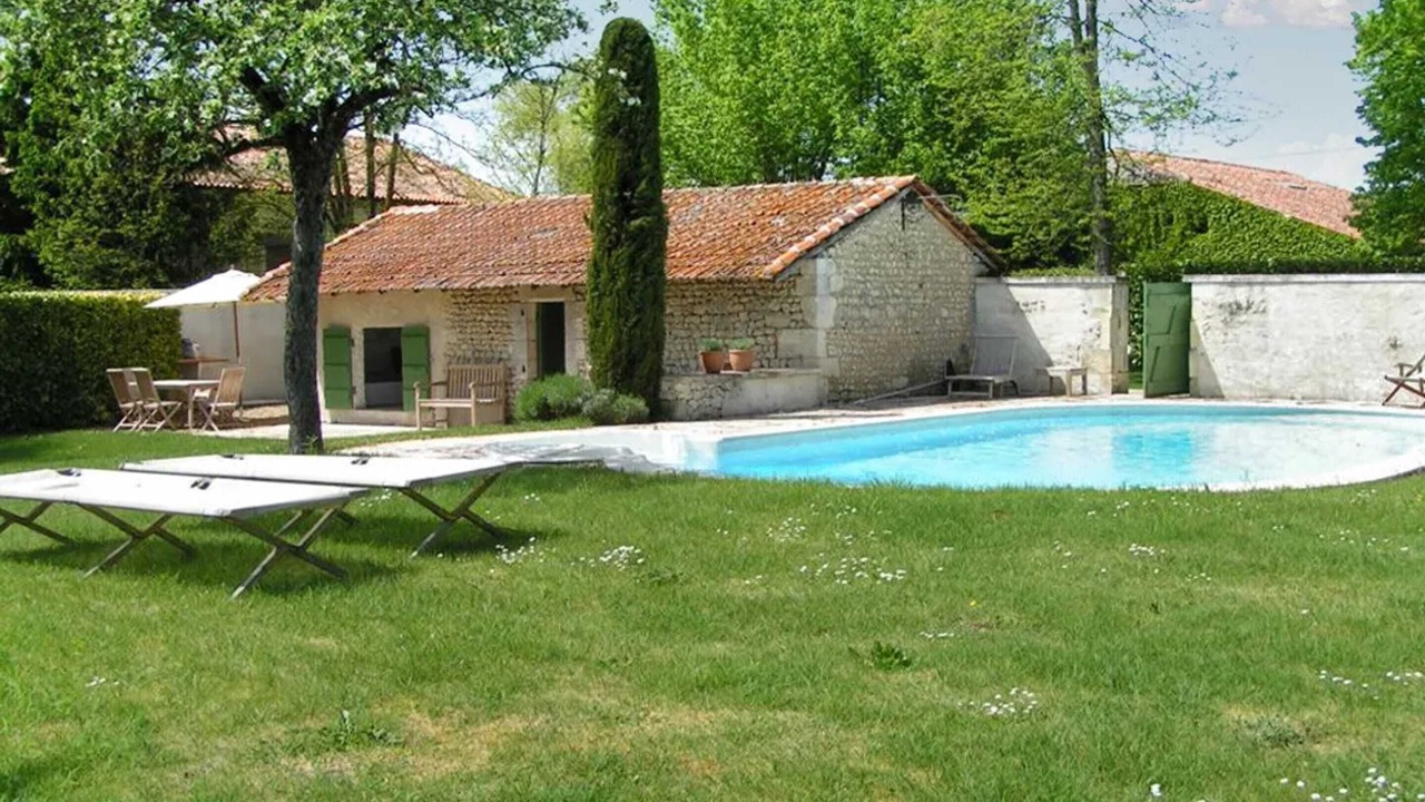 Photo of Outdoor in Bellon