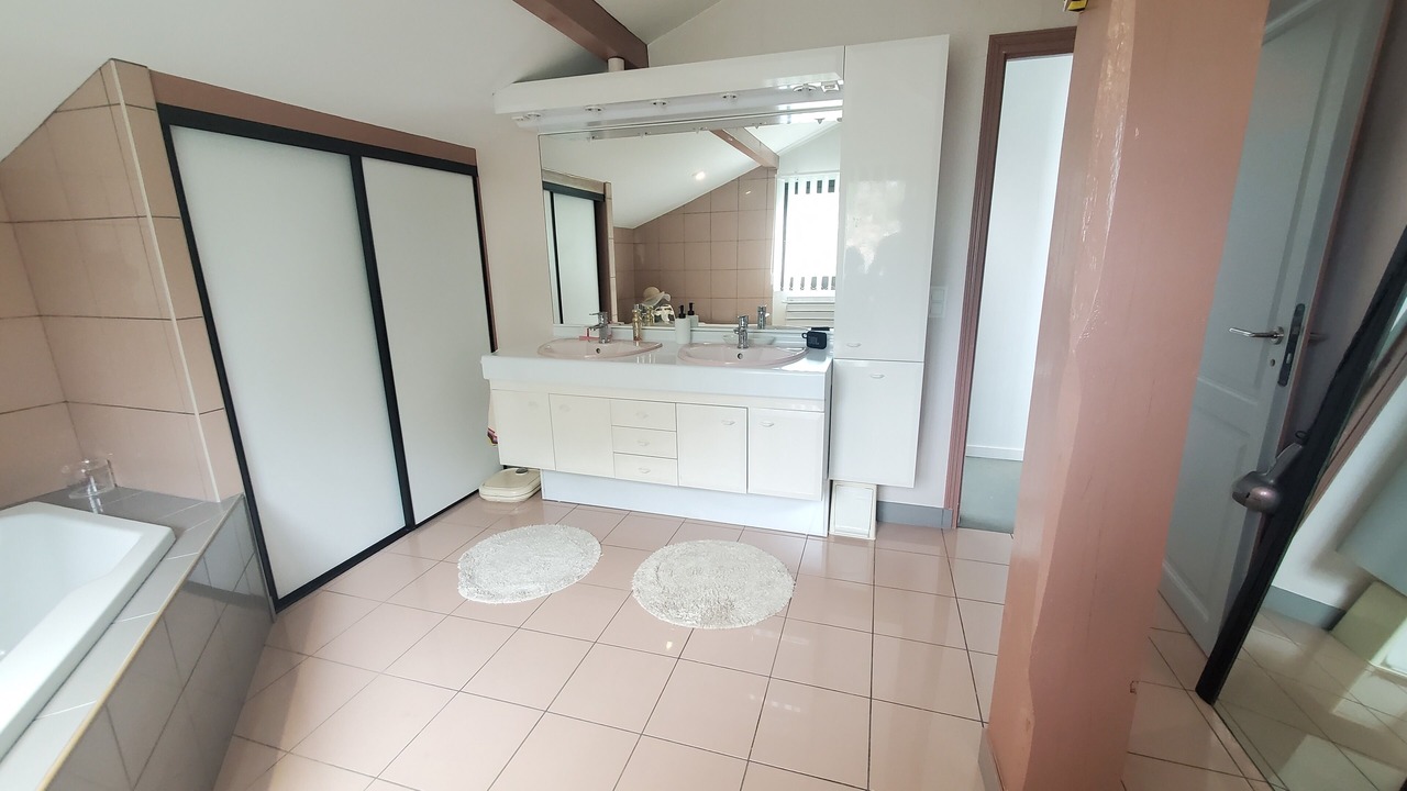 Photo of Bathroom in Tarnos