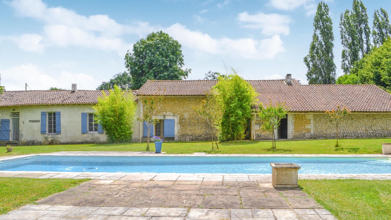 Photo of Outdoor in Bourg-du-Bost