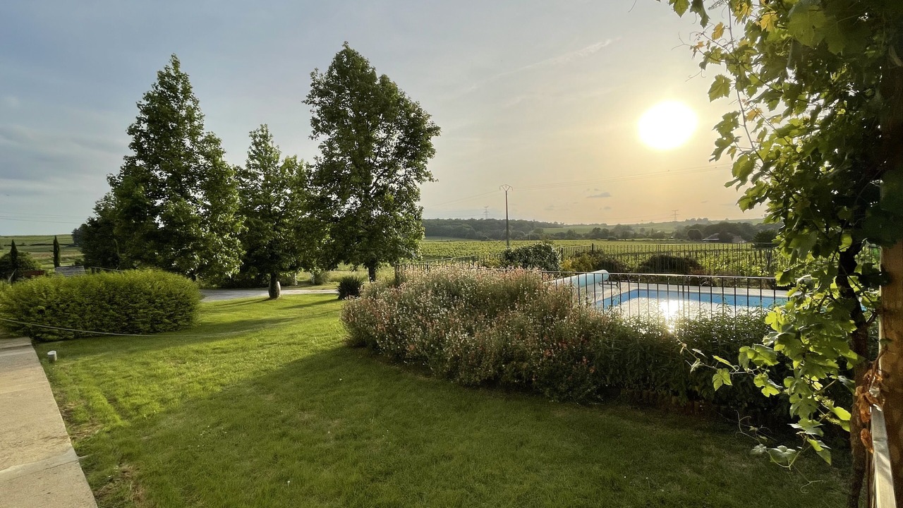 Photo of Outdoor in Les Leves-et-Thoumeyragues