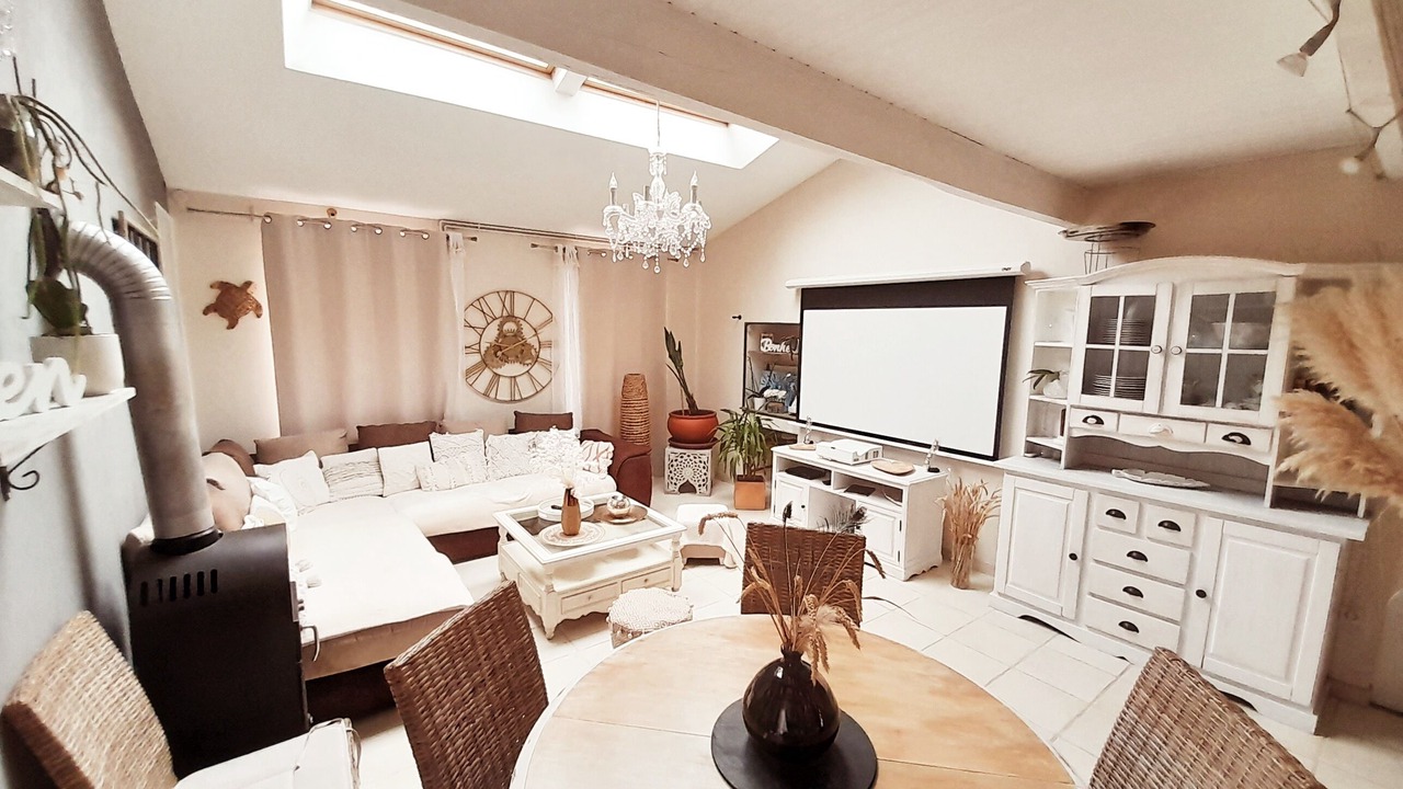 Photo of Livingroom in Salles sur Mer
