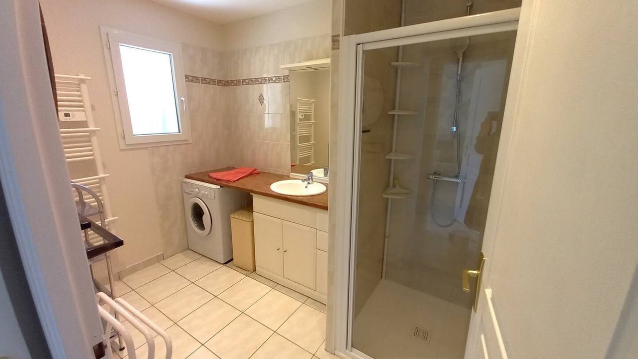 Photo of Bathroom in Saint-Palais-sur-Mer