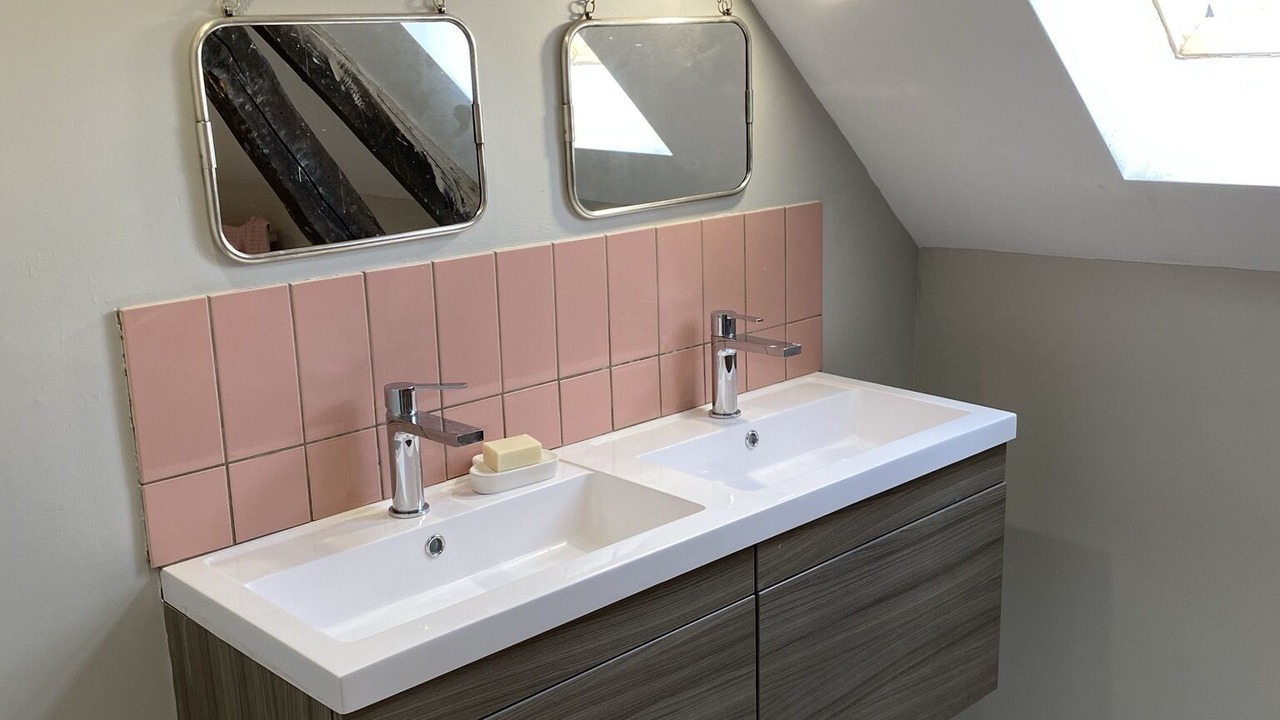 Photo of Bathroom in Haimps