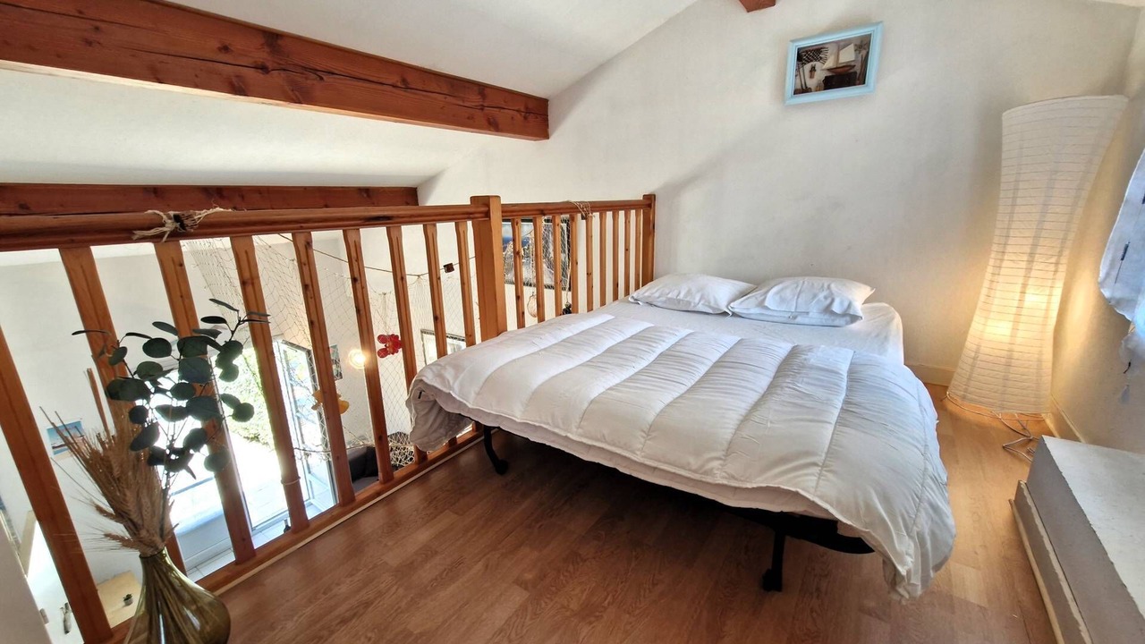 Photo of Bedroom in Meschers-sur-Gironde