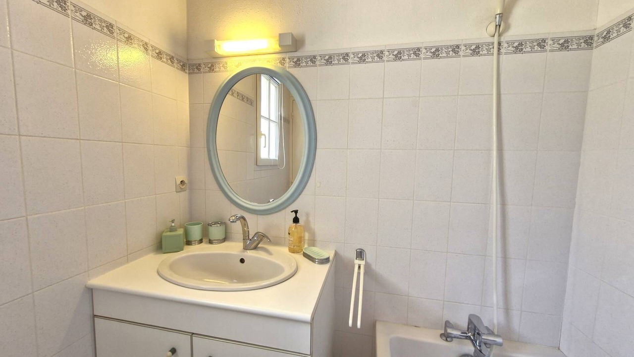 Photo of Bathroom in Meschers-sur-Gironde