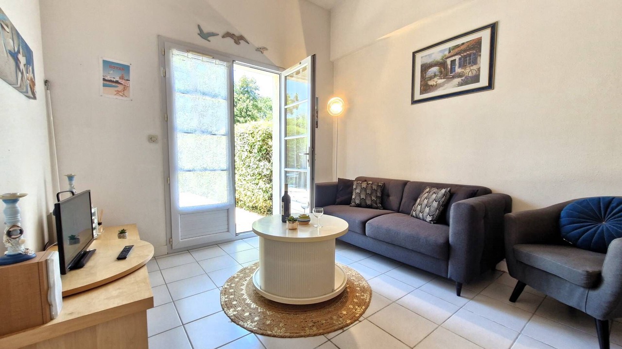 Photo of Livingroom in Meschers-sur-Gironde
