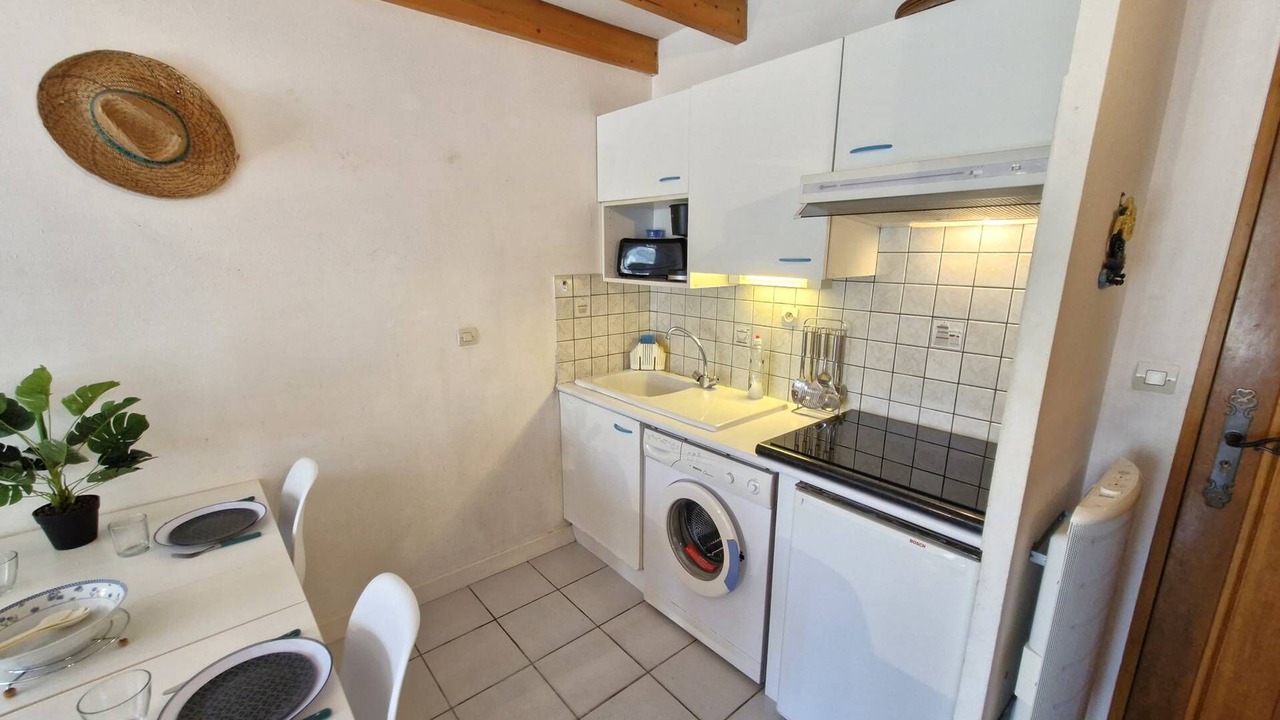 Photo of Kitchen in Meschers-sur-Gironde