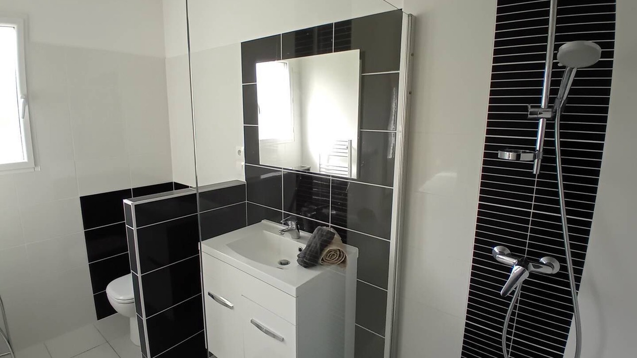Photo of Bathroom in Saint-Palais-sur-Mer