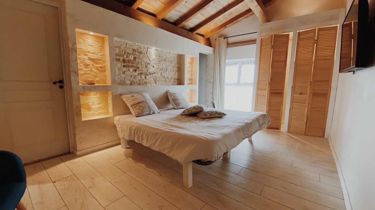 Photo of Bedroom in Prisse-la-Charriere