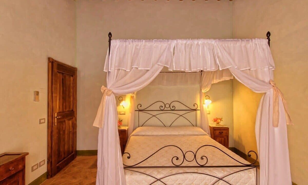 Photo of Bedroom in Monticchiello