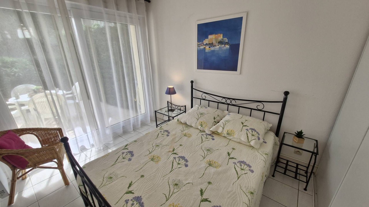 Photo of Bedroom in Saint-Georges-de-Didonne